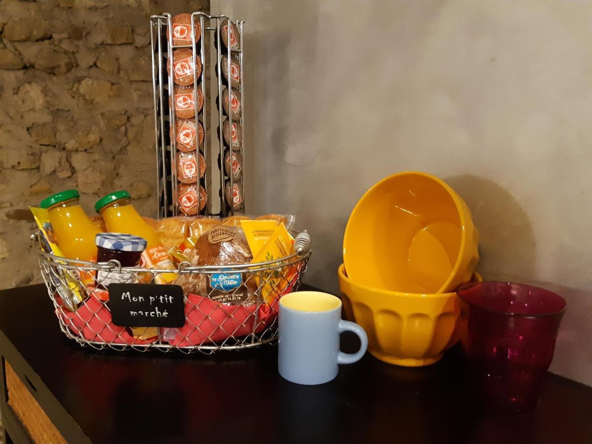 Gite, Jacuzzi & Vin Au Grenier De Madiran Bagian luar foto